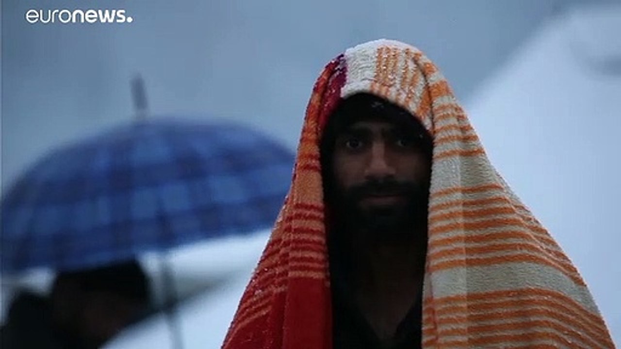 Wildes Lager: 'Uns Migranten wird das zugemutet'