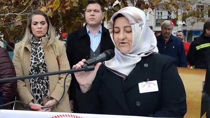 Askeri üniformalı kutlama