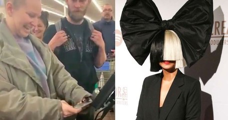 Pour Thanksgiving, une femme offre les courses à tous les clients d'un magasin avant qu'ils ne découvrent qu'il s'agit de la chanteuse Sia