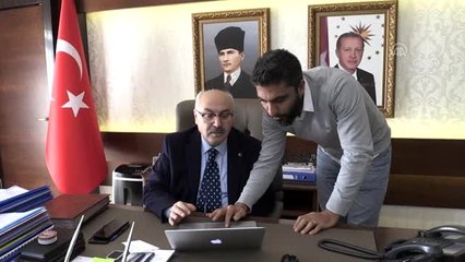 Aydın VaAydın Valisi Köşger, AA'nın "Yılın Fotoğrafları" oylamasına katıldı