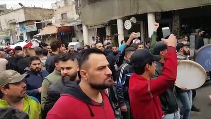 تشييع أحد المتظاهرين العراقيين في بغداد