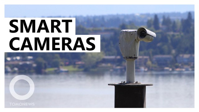 Australia uses smart cameras to spot texting drivers