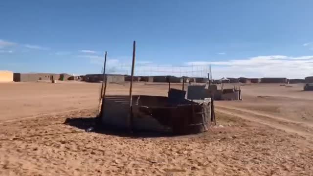 Grupos de españoles siguen viajando a los campamentos saharauis pese a la insistencia del Gobierno español de riesgo terrorista