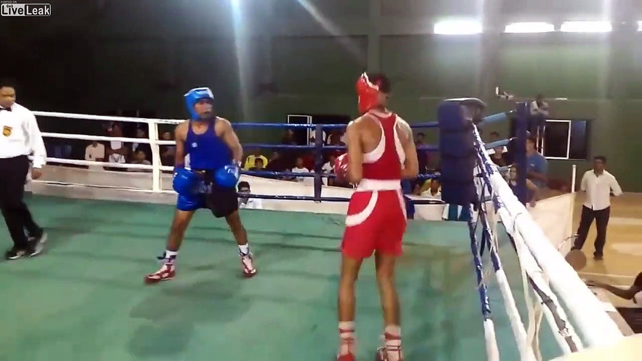 Rarissime : 2 boxeurs KO en même temps en plein match !