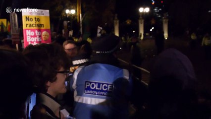 Angry anti-Trump protesters swear at police & tell US President "go to hell"