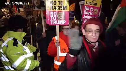 شاهد: مظاهرات ضد ترامب خارج قصر باكينغهام ولأردوغان وجونسون نصيبٌ من الهتافات