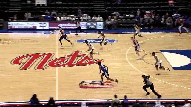 Jemerrio Jones (17 points) Highlights vs. Long Island Nets