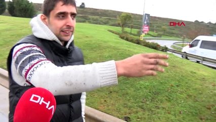 Pendik'te yağmur kazası servis minibüsü devrildi