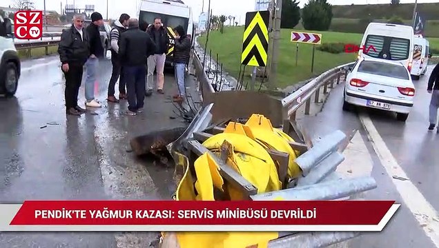 Pendik'te servis minibüsü devrildi