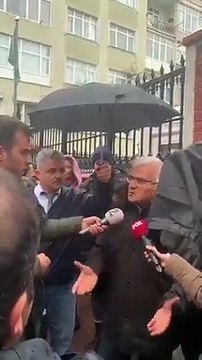 3 aydır maaşlarını alamayan Doğa Koleji öğretmenleri grev başlattı