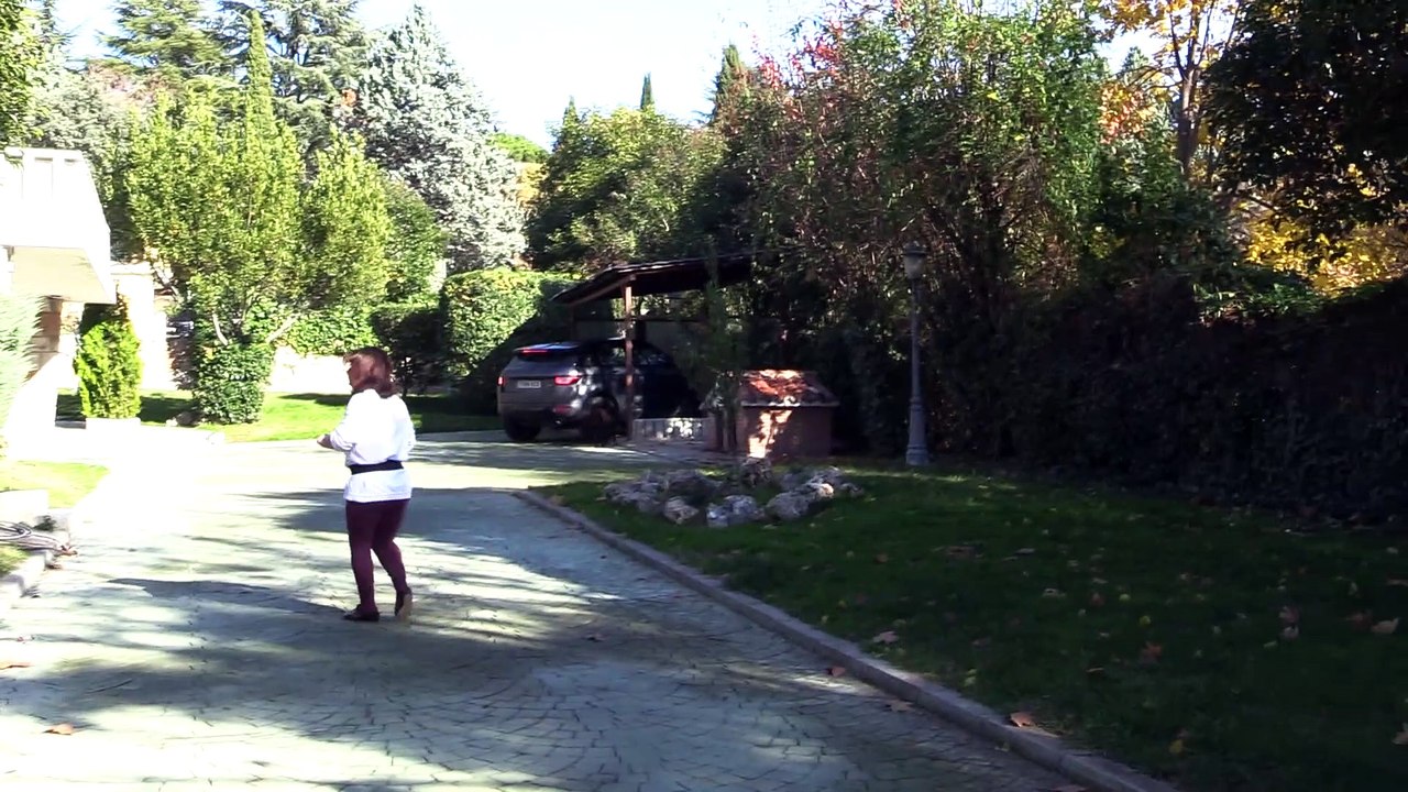 Gloria Camila visita a su padre, Ortega Cano, en casa