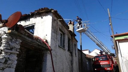 Oğlunu sünnet ettirmek için topladığı 17 bin lira yangında kül oldu