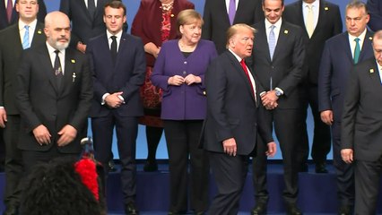 Nato leaders gather for family photo