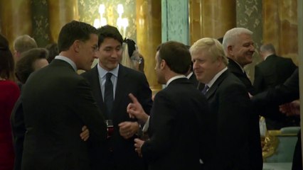 Los líderes políticos se mofan de Donald Trump en la OTAN