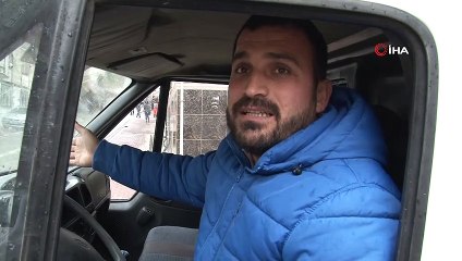 Esenyurt'ta korkutan görüntü...Yeraltı kabloları patladı, vatandaşlar paniğe kapıldı