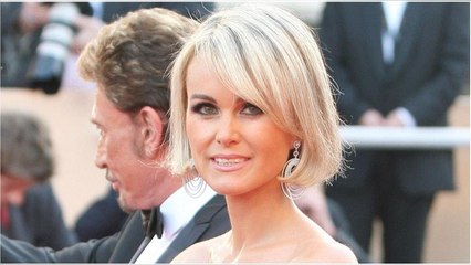 Laeticia Hallyday rappelée à la décence : cette tenue inappropriée pour une visite dans un hôpital