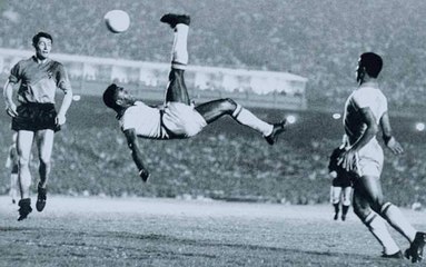 Los mejores 10 goles de la Historia del Fútbol