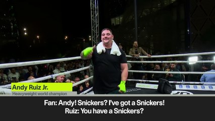 Ruiz enjoys Snickers chocolate bar banter with fans at public work out