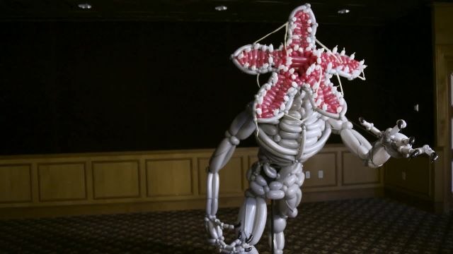 How This Guy Builds Record-Breaking Balloon Sculptures