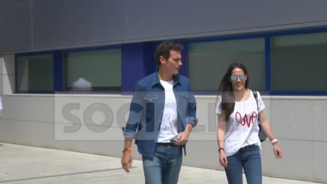 La cantante Malú y Albert Rivera confirman que esperan un hijo