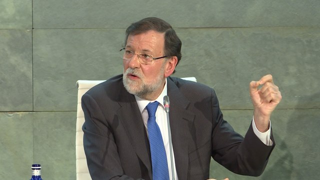 Rajoy avisa a Sánchez que será un irresponsable si rompe grandes consensos