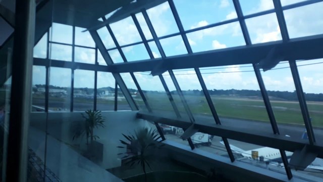 [SBEG Spotting]Airbus A321 PT-XPB pousa em Manaus antes de seguir para Miami