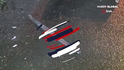 2 şüpheli polisi görünce çaldıkları para kasasını atıp kaçtı