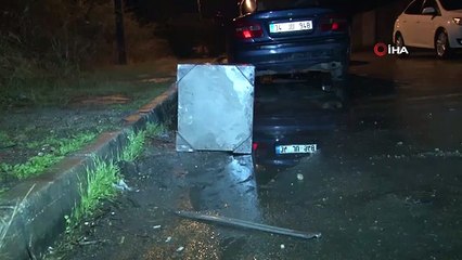 Polisi görünce, kasayı bırakıp kaçtılar