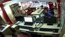 27 saniyede hırsızlık güvenlik kamerasında