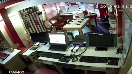 27 saniyede hırsızlık güvenlik kamerasında