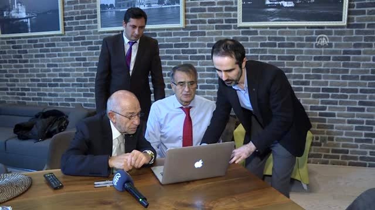 Nihat Özdemir ve Şenol Güneş, AA'nın "Yılın Fotoğrafları" oylamasına katıldı