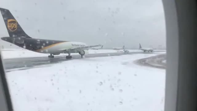 El temporal de nieve en Estados Unidos afecta a las comunicaciones