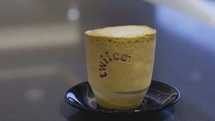 Air New Zealand sirve sus cafés en tazas comestibles para reducir la basura