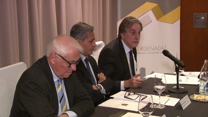 Expertos analizan la situación que vive Chile