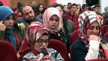 YYÜ Rektörü Şevli, Erciş'te öğrencilerle buluştu