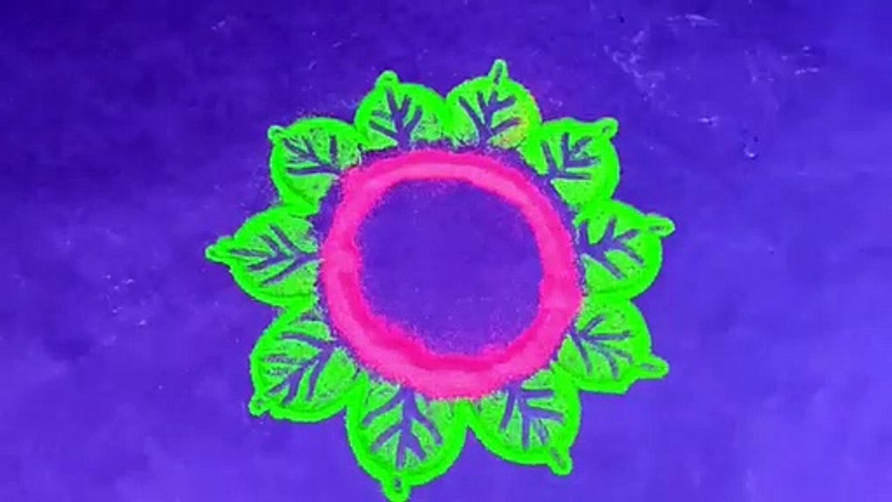 2 minutes rangoli. सिर्फ २ मिनिट में रंगोली से बनाए सुन्दर सा फूल।