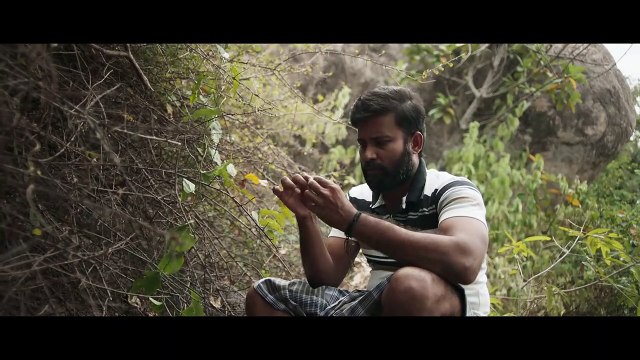 Irandam Ulagaporin Kadaisi Gundu - Moviebuff Sneak Peek | Dinesh, Anandhi | Athiyan Athirai | Tenma