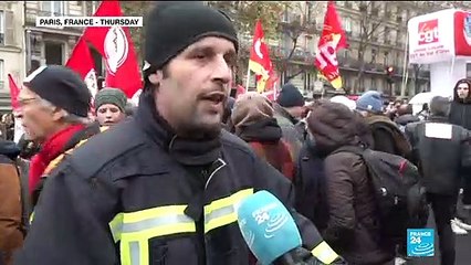 First clashes break out in Paris on day one of national strikes