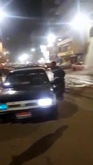 شر البلية ما يضحك.. نافورة راقصة بشارع الجمهورية في سوهاج