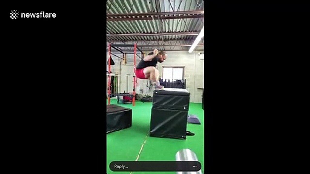 Ce type est le roi de la salle de muscu.. LOL