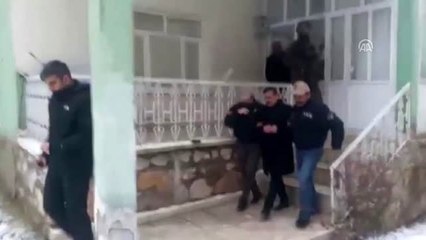 Van'da 3 belediye başkanı gözaltına alındı