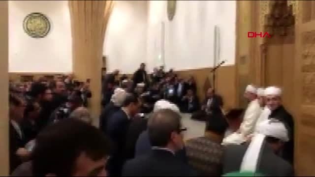 Cumhurbaşkanı erdoğan cambridge camisi'nde kur'an-ı kerim okudu