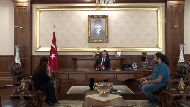 Kocaeli Valisi Hüseyin Aksoy AA'nın Yılın Fotoğrafları oylamasına katıldı