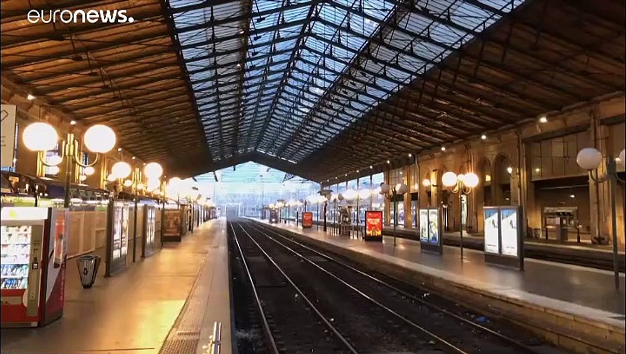 Flughäfen, Züge und Metros: Streik in Frankreich dauert an