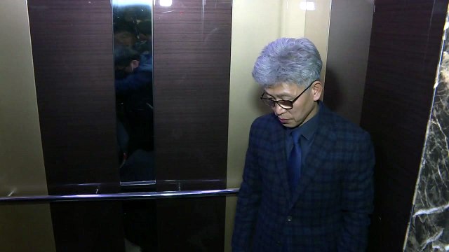 검찰, '김기현 첩보 제보자' 송병기 소환 조사...집무실·자택 압수수색 / YTN