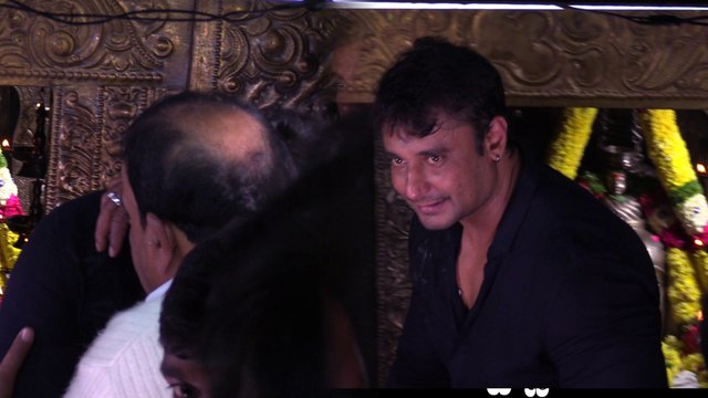 ಎಲ್ಲರ ನೆಚ್ಚಿನ ನಟ ದರ್ಶನ್ ಅನ್ನೋದಕ್ಕೆ ಇದೇ ಸಾಕ್ಷಿ| FILMIBEAT KANNADA | DARSHAN | MADAKARI | ROCKLINE