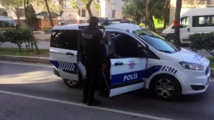 Polis ekiplerinin davranışı taktir topladı