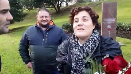 Cake -Primer acto de este 6 de Diciembre, día de la constitución en Bilbao