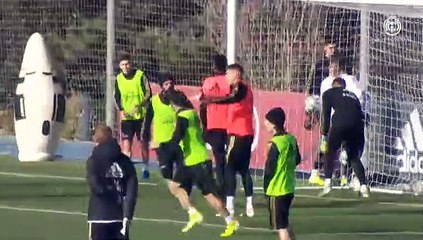 El Real Madrid entrena sin sus nuevos lesionados