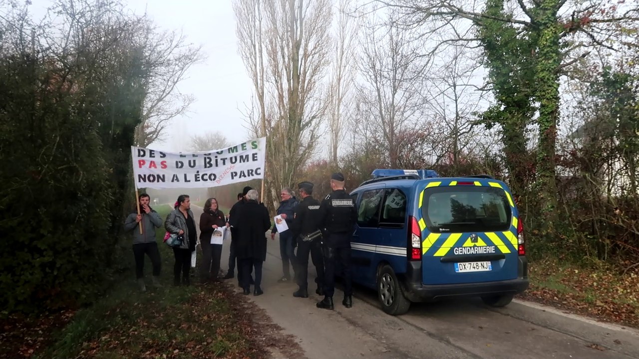 Projet d'éco-parc du Genevois : la Confédération Paysanne  manifeste contre